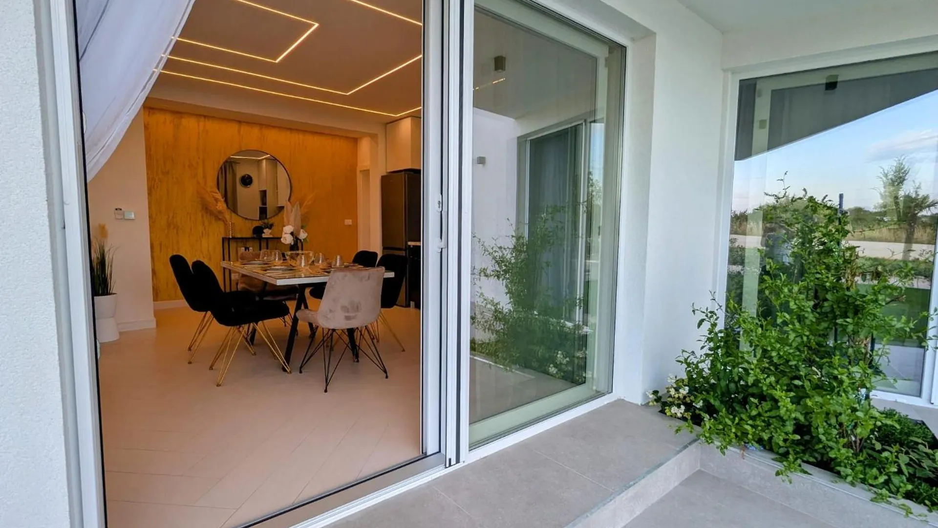 The Luxe Hideaway Apartment Zadar